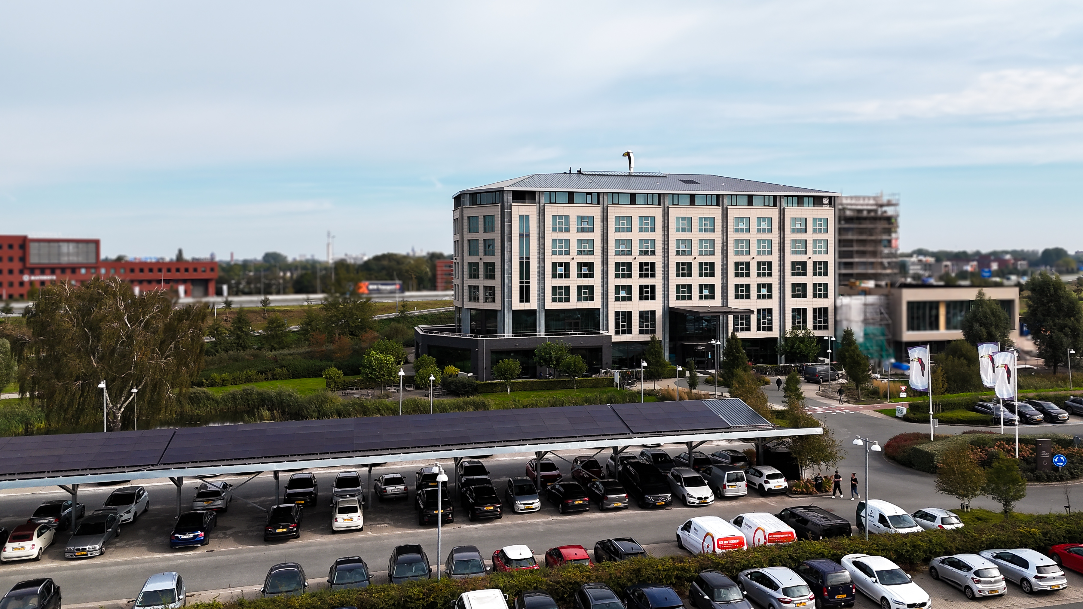 Hotel Van der Valk Groningen Hoogkerk - ValkTop Carport