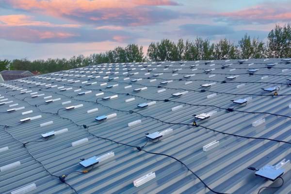 Project met het ValkPitched klemsysteem voor zonnepanelen op een trapeziumdak